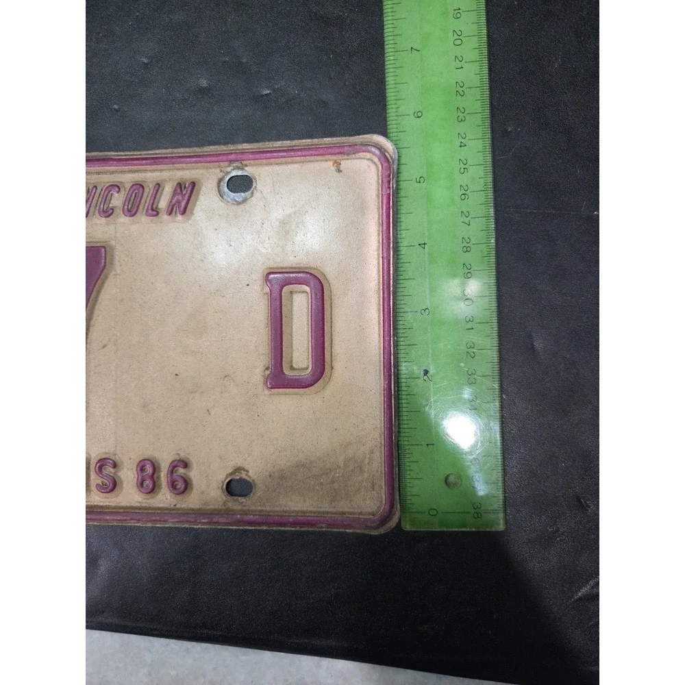 Illinois Vintage 1986 License Plate Land of Lincoln Purple Cream PL 97 D Retro